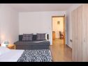 Appartamenti Remi - 300 m from sea: A1(4+2), A2(2+2), A3(2+2) Nin - Riviera Zadar  - Appartamento - A3(2+2): la camera da letto