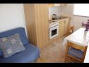 Appartamenti Ivan - 300 m from sea: A3(2), A4(2), SA5(2), A6(2) Nin - Riviera Zadar  - Appartamento - A4(2): la cucina con la sala da pranzo