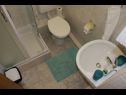Appartamenti Ivan - 300 m from sea: A3(2), A4(2), SA5(2), A6(2) Nin - Riviera Zadar  - Appartamento - A6(2): il bagno con la toilette