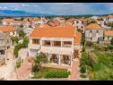 Appartamenti Bosko - 30m from the sea with parking: A1(2+1), SA2(2), A3(2+1), A4(4+1) Nin - Riviera Zadar  - la casa