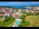 Appartamenti Ivan - modern & close to center: A1(4), A2(2+2) Nin - Riviera Zadar  - la vegetazione (casa e dintorni)