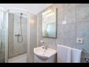 Appartamenti Ivan - modern & close to center: A1(4), A2(2+2) Nin - Riviera Zadar  - Appartamento - A2(2+2): il bagno con la toilette