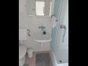 Appartamenti Slava - private parking: A1(6+1) Nin - Riviera Zadar  - Appartamento - A1(6+1): il bagno con la toilette