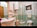 Appartamenti Roko - 50 meters from sandy beach: A1 (2+2) Obrovac - Riviera Zadar  - Appartamento - A1 (2+2): il bagno con la toilette