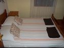 Appartamenti Duskica - close to the sea: A1(4+1) Petrcane - Riviera Zadar  - Appartamento - A1(4+1): la camera da letto