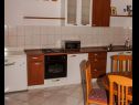 Appartamenti Pupa - nice family apartments: A1 Dora(4+1), A2 Mihael(4+1), A3 Tea(2+1) Petrcane - Riviera Zadar  - Appartamento - A2 Mihael(4+1): la cucina