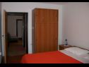 Appartamenti Midi - with two apartments: A1(3), A2(3) Petrcane - Riviera Zadar  - Appartamento - A1(3): la camera da letto