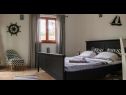 Appartamenti Kike - 60 meters from the beach: A1(4+1), A2(4+1), A3(4+1), SA1(2) Petrcane - Riviera Zadar  - Studio appartamento - SA1(2): la camera da letto