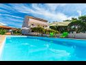Appartamenti Mlađo - swimming pool: A1(4+2), A2(4+2), A3(2+2), A4(2+2) Privlaka - Riviera Zadar  - la casa