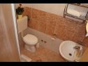Appartamenti Mediterraneo - with own parking space: A2(2+3), SA3(2+1), SA4(2+1) Privlaka - Riviera Zadar  - Appartamento - A2(2+3): il bagno con la toilette