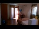 Appartamenti Summer Sun SA1(2+1), A2(2+2), A3(4+2), A4(4+2) Privlaka - Riviera Zadar  - Studio appartamento - SA1(2+1): il soggiorno