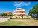 Appartamenti Ani - with pool : SA4(2), A5(2+2), A6(2+2) Privlaka - Riviera Zadar  - la casa