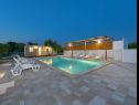 Appartamenti Ani - with pool : SA4(2), A5(2+2), A6(2+2) Privlaka - Riviera Zadar  - la casa
