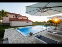 Appartamenti Armitage - family friendly: A1(4), A2(4+1), A3(2+1), A4(2+1), A5(2+1) Privlaka - Riviera Zadar  - Appartamento - A4(2+1): la piscina