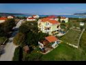 Appartamenti Secret Garden A2(2+2), A4(2+2) Razanac - Riviera Zadar  - la casa