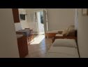 Appartamenti Dobri - 500 m from beach: A5(2), A4(2+2), A3(2+2), A2(2+2), A6(2+1) Sabunike - Riviera Zadar  - Appartamento - A3(2+2): il soggiorno