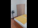 Appartamenti Dobri - 500 m from beach: A5(2), A4(2+2), A3(2+2), A2(2+2), A6(2+1) Sabunike - Riviera Zadar  - Appartamento - A6(2+1): la camera da letto