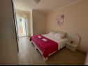 Appartamenti Ante - 200 m from beach: A2(4+2) Starigrad-Paklenica - Riviera Zadar  - Appartamento - A2(4+2): la camera da letto