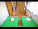 Appartamenti Vera - 150 m from sea: A1(4), SA2(2), SA3(2) Sukosan - Riviera Zadar  - Appartamento - A1(4): la camera da letto