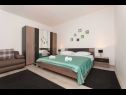 Appartamenti Dama - 10 m from beach: A1(6+1) Sukosan - Riviera Zadar  - Appartamento - A1(6+1): la camera da letto