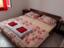 Appartamenti Mare - 20 m from beach: A1(4+4), A2(2+2), A3(2+2) Sukosan - Riviera Zadar  - Appartamento - A3(2+2): la camera da letto