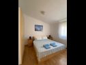 Appartamenti Draga - comfortable & afordable: A1(2+2), A2(6), A3(2+2) Vir - Riviera Zadar  - Appartamento - A3(2+2): la camera da letto
