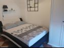 Appartamenti Sanja - 100 meters to the beach A1(4+1), A2(4+1), A3(4+1), A4(4+1) Vir - Riviera Zadar  - Appartamento - A3(4+1): la camera da letto