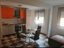 Appartamenti Sanja - 100 meters to the beach A1(4+1), A2(4+1), A3(4+1), A4(4+1) Vir - Riviera Zadar  - Appartamento - A4(4+1): la cucina con la sala da pranzo