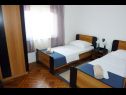 Appartamenti Bozica - 70m from the beach & parking: A1(4), A2-prvi kat(4+1), A3(4), A4-drugi kat(4+1) Vir - Riviera Zadar  - Appartamento - A3(4): la camera da letto