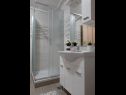 Appartamenti Sime - sea view: A1(4+1) Vrsi - Riviera Zadar  - Appartamento - A1(4+1): il bagno con la toilette