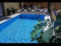 Appartamenti Suza - relaxing & beautiful: A1(2+2), A2(4+2) Zadar - Riviera Zadar  - la piscina