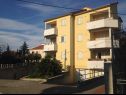 Appartamenti Mar - private parking: A1(4) Zadar - Riviera Zadar  - la casa