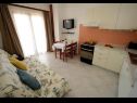 Appartamenti Ankica - 150 m from beach: A1(2+2), A2(5), A3(4+1), A4(2+2) Zadar - Riviera Zadar  - Appartamento - A3(4+1): il soggiorno
