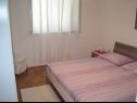 Appartamenti Ivan - with large terrace : A1(5) Zadar - Riviera Zadar  - Appartamento - A1(5): la camera da letto