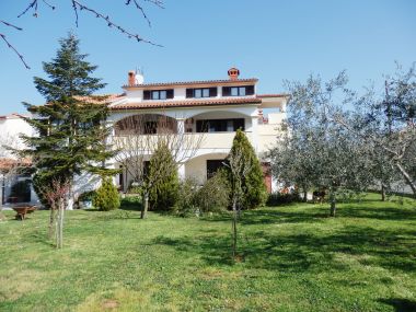 Appartamenti Med - with terrace : A1(4+1), A2(4) Medulin - Istria 