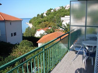 Appartamenti Eddie - 80m from the sea A1(4+2), A2(2+1) Baska Voda - Riviera Makarska 