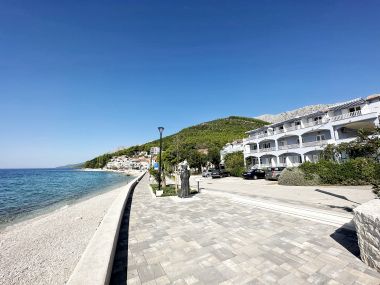 Appartamenti Tomo - 10 m from beach: A1(2+2), SA2(2) Zaostrog - Riviera Makarska 