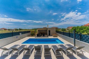 Casa vacanza Ivana - with a private pool: H(8) Privlaka - Riviera Zadar  - Croazia