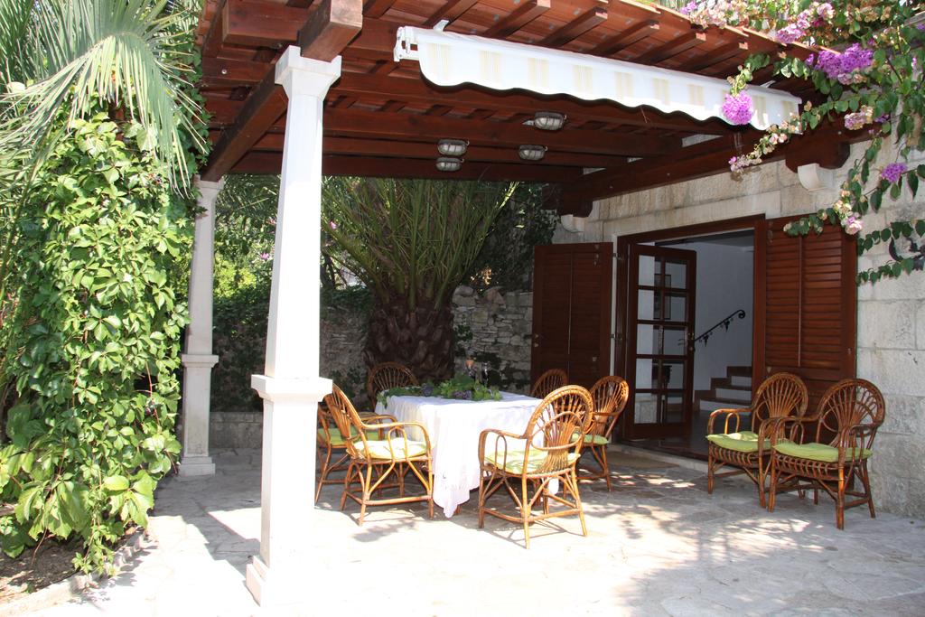 Casa vacanza Davor - relaxing and great location house : H(7+2) Sutivan - Isola di Brac  - Croazia