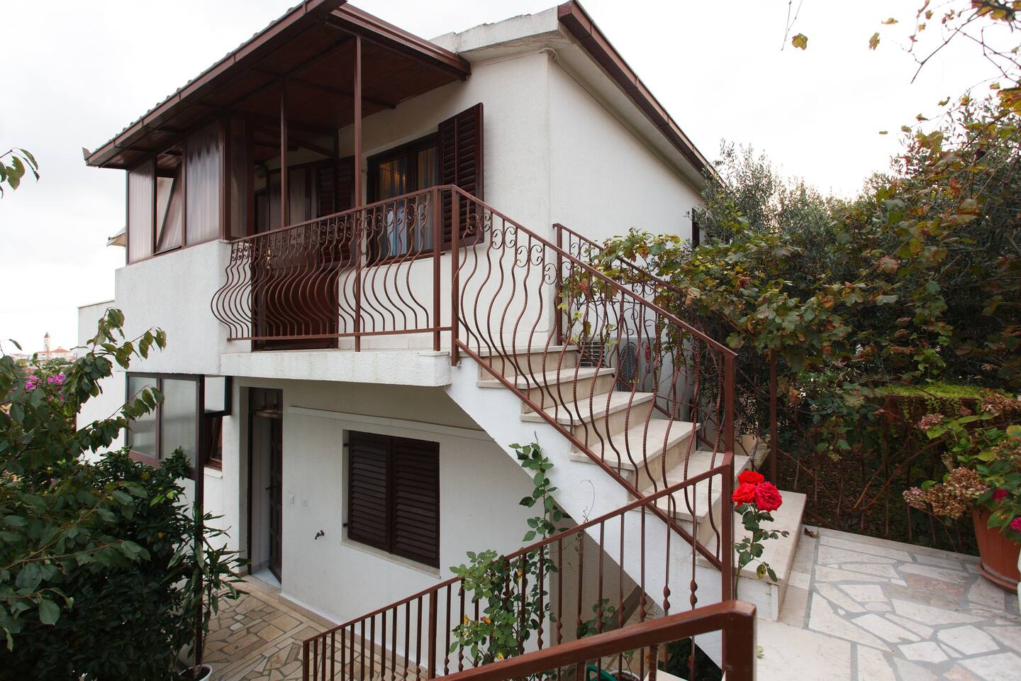 Appartamenti Zeljko - with garden: A1(4), SA2(2+1) Seget Vranjica - Riviera Trogir 