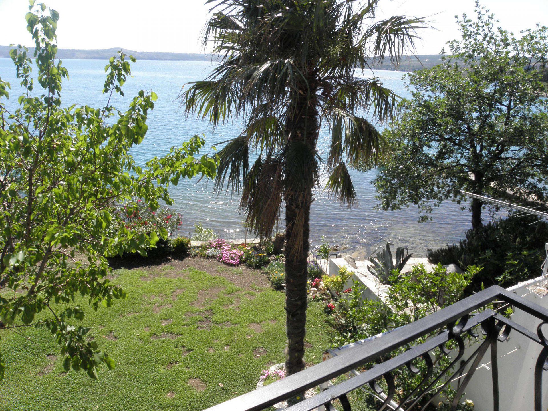 Appartamenti Vlatkica - 10 m from beach: A1 Vlatkica(4), A2 Lea(4) Maslenica - Riviera Zadar 