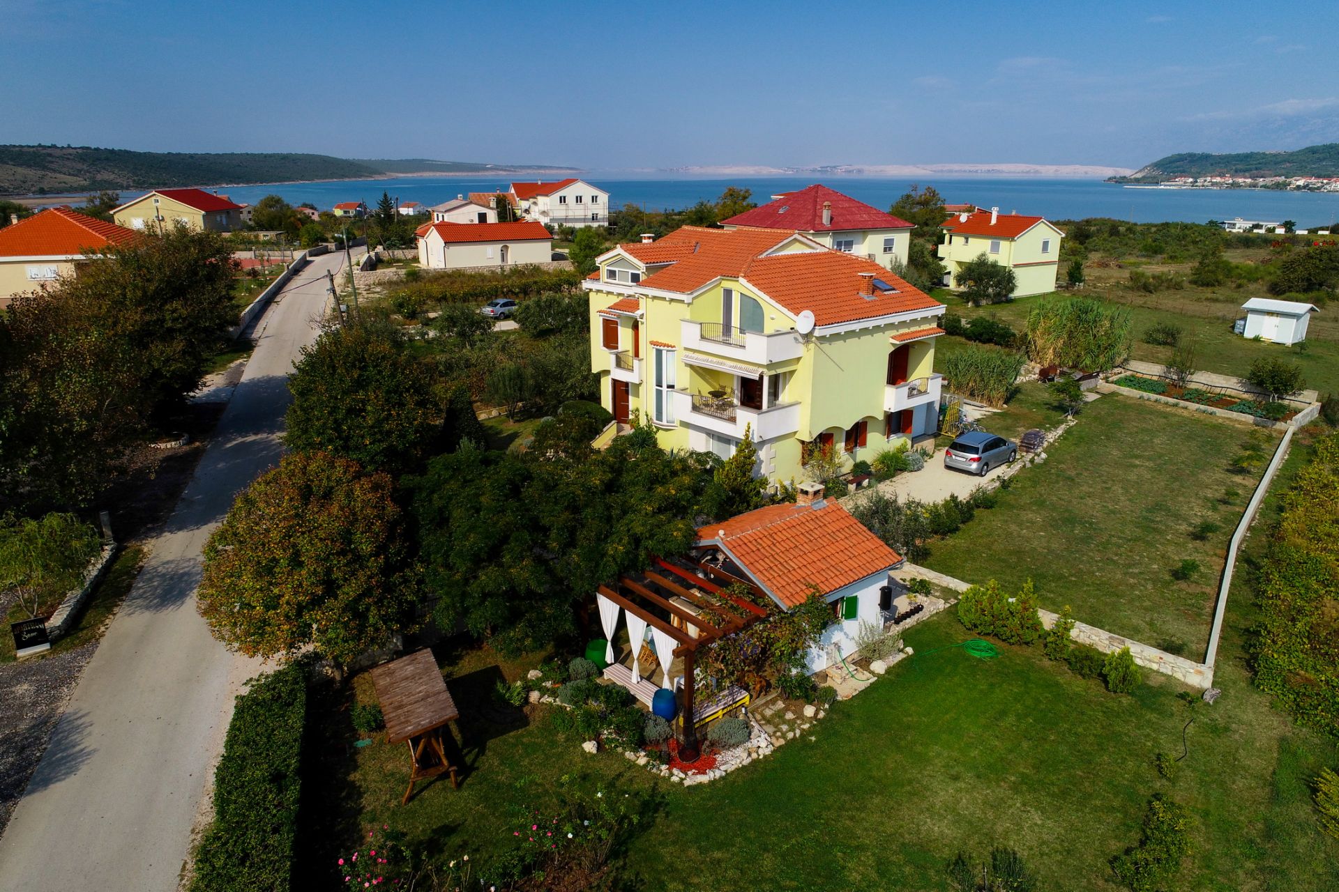 Appartamenti Secret Garden A2(2+2), A4(2+2) Razanac - Riviera Zadar 