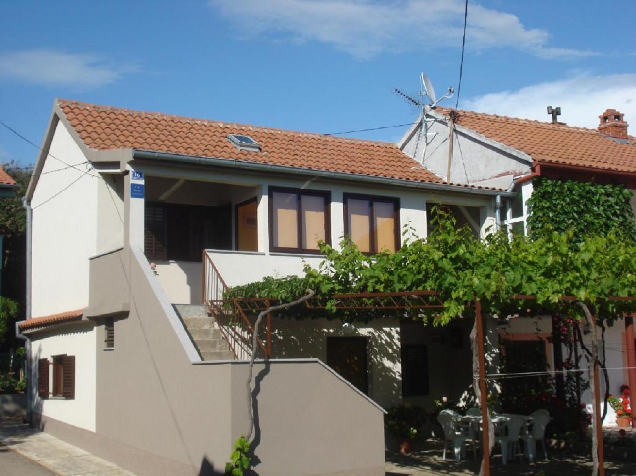 Appartamenti Martina - 300 m from sea: A1(2+2), A2(2+2) Sukosan - Riviera Zadar 