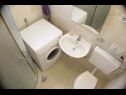 Appartamenti Marin A1(2+2), A2(2+2) Biograd - Riviera Biograd  - Appartamento - A1(2+2): il bagno con la toilette