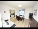 Appartamenti Sveto - 400 m from beach: A1(4) Biograd - Riviera Biograd  - Appartamento - A1(4): il soggiorno