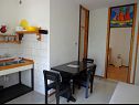 Appartamenti Brane - 150m from sea: A1(2+1), SA2(3), SA3(3), SA4(2), SA5(2), A6(2+1) Bol - Isola di Brac  - Appartamento - A1(2+1): la cucina con la sala da pranzo