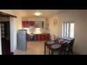 Appartamenti Nikola M - 2 bedrooms: A4(4) Bol - Isola di Brac  - Appartamento - A4(4): la cucina con la sala da pranzo