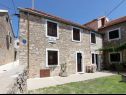 Appartamenti Mat - in a cosy stone house: SA1(2), SA2(2), SA3(2) Bol - Isola di Brac  - la casa