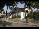 Appartamenti Dinka - cosy & pet friendly: A1(6), A2(4) Mirca - Isola di Brac  - la casa