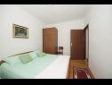 Appartamenti Sreca - 150m from the beach A1 - Zeleni(2), A2 - Zuti(2) Mirca - Isola di Brac  - Appartamento - A1 - Zeleni(2): la camera da letto